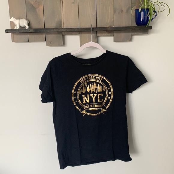 T-shirt - Picture 1 of 3